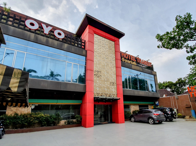 OYO 996 Hotel Transit, Medan