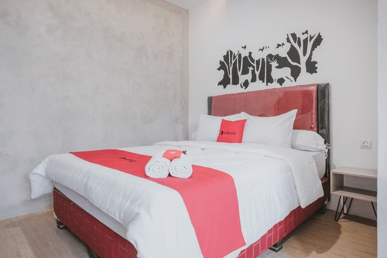 RedDoorz Plus Syariah near Universitas Lampung, Bandar Lampung