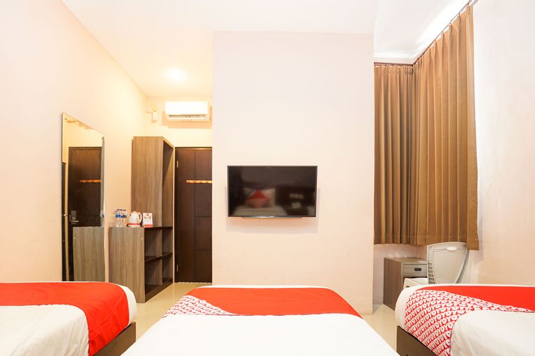 OYO 240 Audah Sevana Syariah Hotel, Surabaya