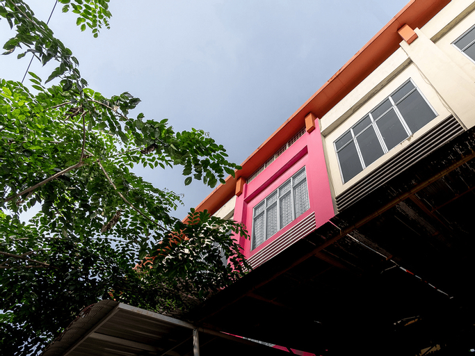 OYO 1557 Bungas Guest House, Medan