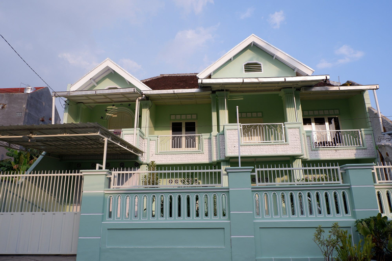 Siguragura Homestay Syariah, Malang