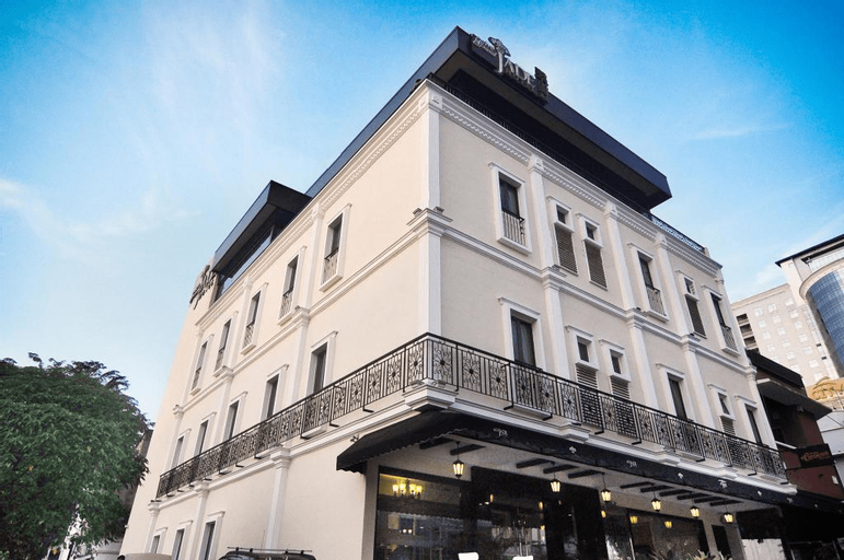 Hotel Zamburger Grand Jade, Johor Bahru