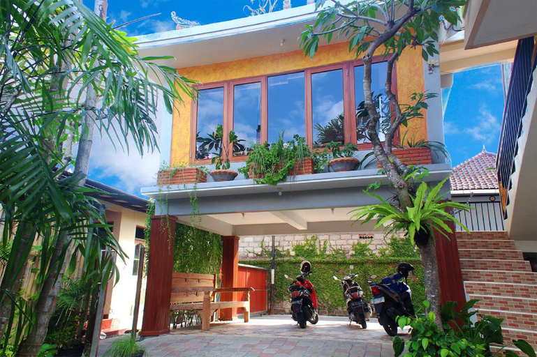 Exterior & Views 3, CR Tris Rooms Seminyak, Badung