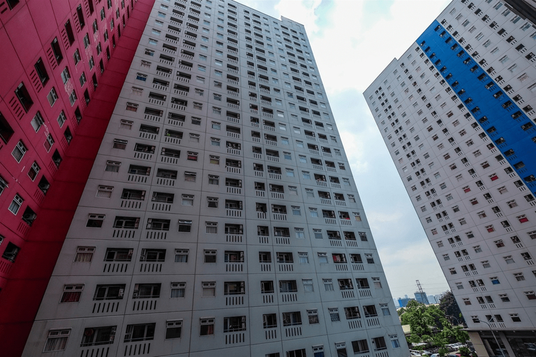 Exterior & Views 3, Comfort 2BR with Pool View Green Pramuka City Apartment By Travelio, Jakarta Pusat