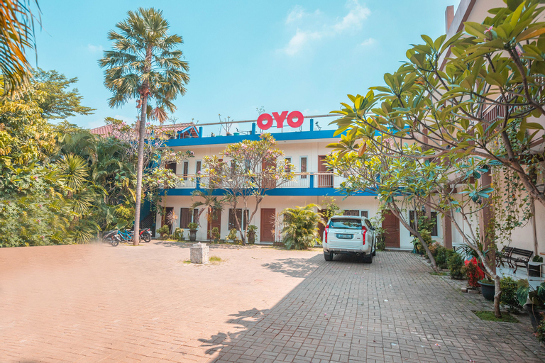 OYO 665 Namora Residence Near Olahraga Nasional Hospital, East Jakarta