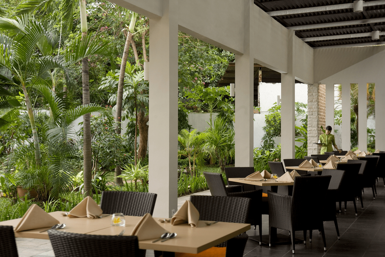 Food & Drinks 5, Hotel Santika Cirebon, Cirebon