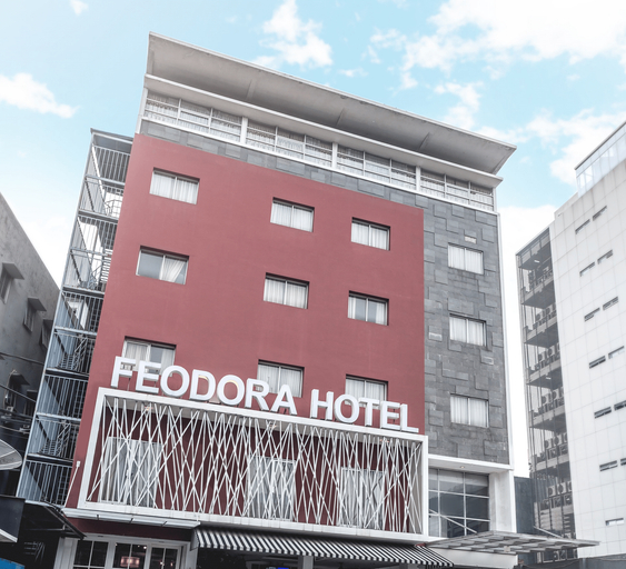 Exterior & Views 1, Feodora Hotel Grogol, West Jakarta