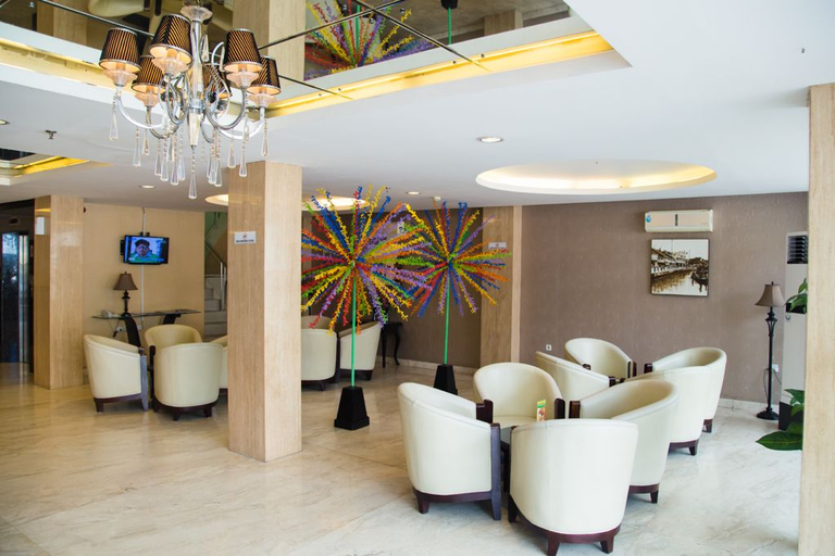 Public Area 5, Nite and Day Jakarta Roxy, Central Jakarta