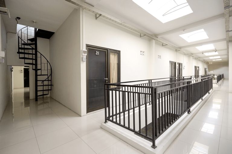 Public Area 3, DPARAGON JALAN JOGJA, Semarang
