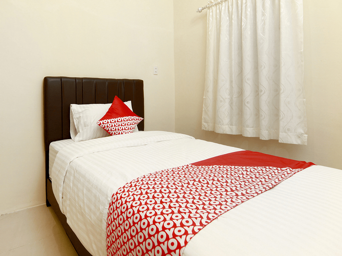 OYO 1332 Almonsari Residence, Medan