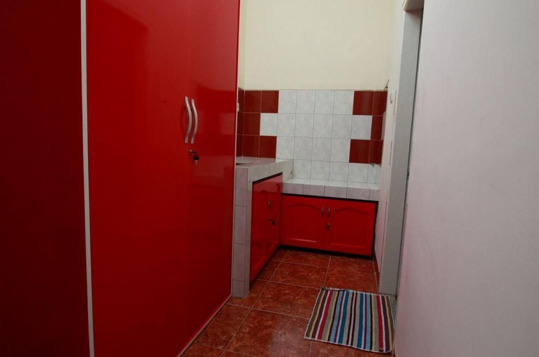 Others 4, Guest House Syariah, Malang