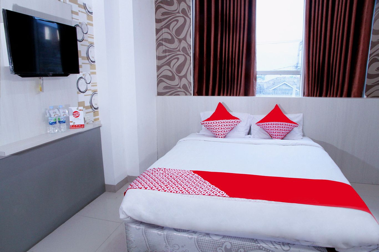 OYO 861 R Four Hotel, Palu