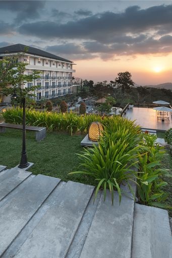 Nava Hotel Tawangmangu, Karanganyar