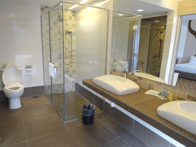 The 5 Elements Hotel - Bathroom