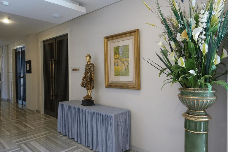 M Hotel Kupang, Kupang