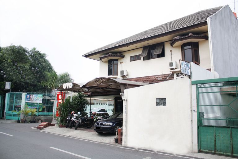 OYO 181 Wisma Bintang Near RSUD Johar Baru, Central Jakarta