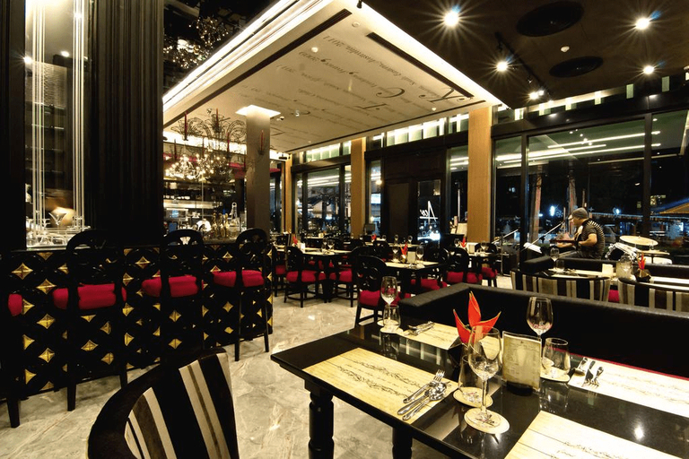 Food & Drinks 3, TSix5 Quarter, Pattaya