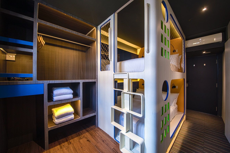 CUBE Family Boutique Capsule Hotel Chinatown - Bedroom