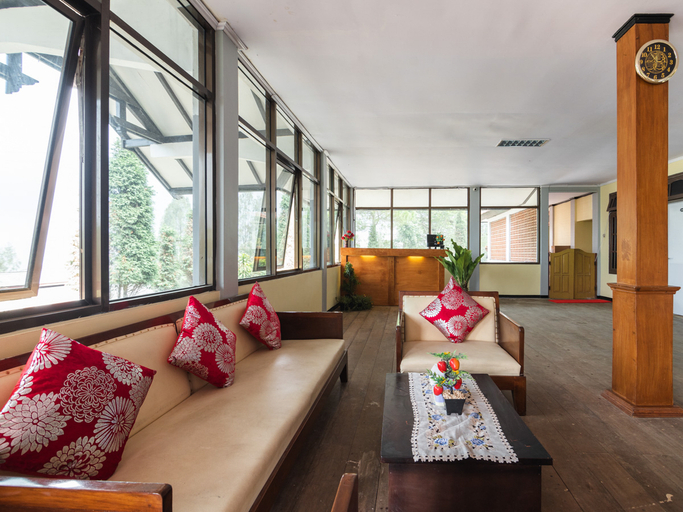 Public Area 5, Intan Bromo Homestay, Probolinggo