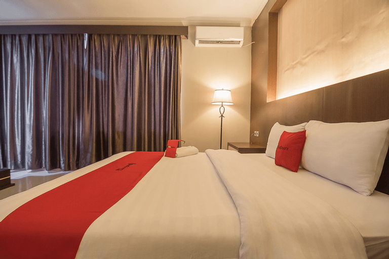 RedDoorz Plus @ Tanjung Pandan Belitung 2, Belitung