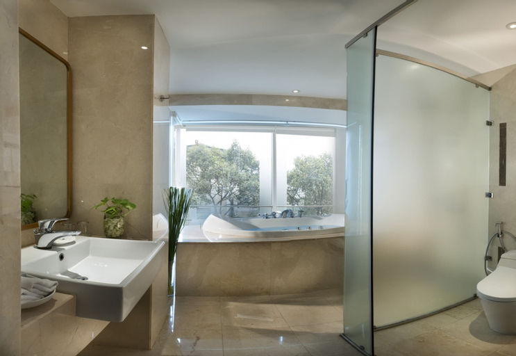 Bathroom 27