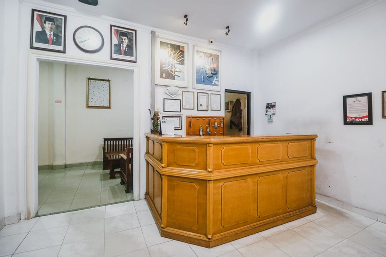 RedDoorz Plus near WTC Batanghari Mall, Jambi