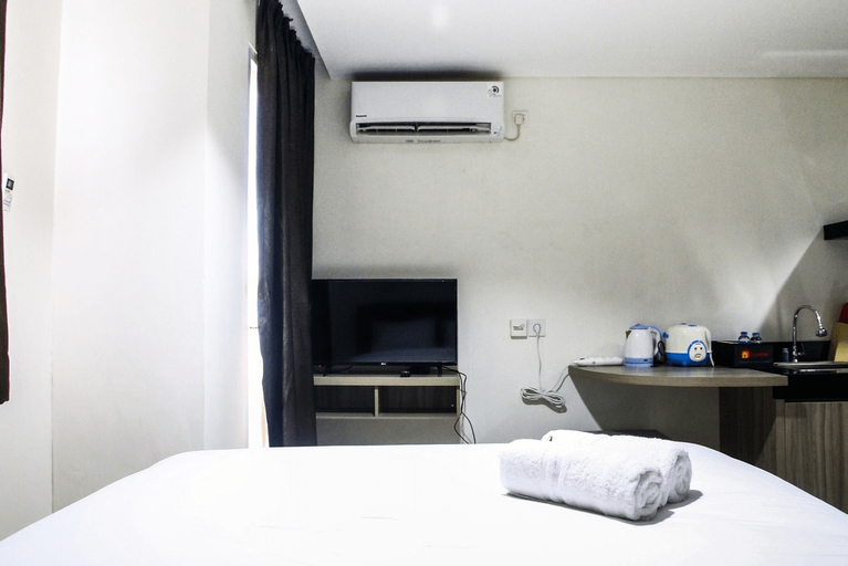 Comfy Studio Room Bintaro Icon Apartment By Travelio, South Tangerang