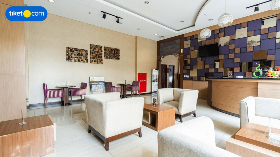 Public Area 24