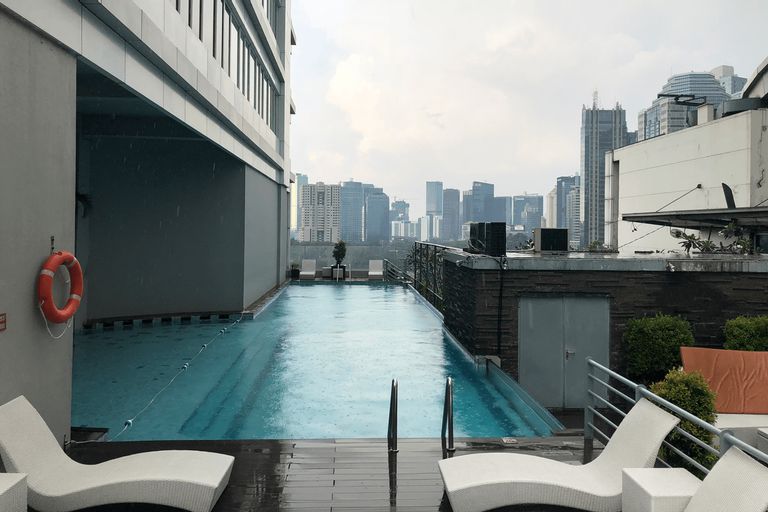 Modern 2 BR Apartment @ FX Residence with City View By Travelio, Central Jakarta