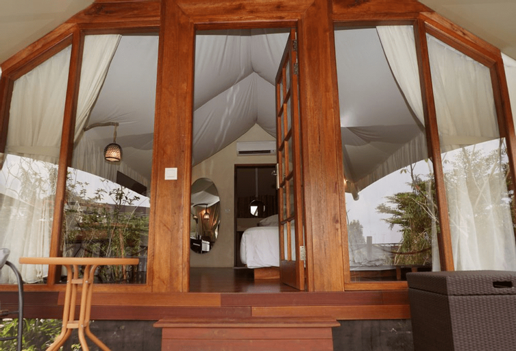 Oak Tree Glamping Resort, Malang