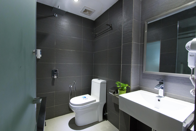 Bathroom 5, Hotel 99 SS2 @ Petaling Jaya, Petaling Jaya