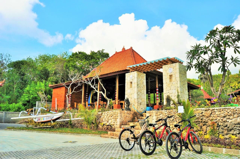 Jukung Cottage - Tap to explore photos