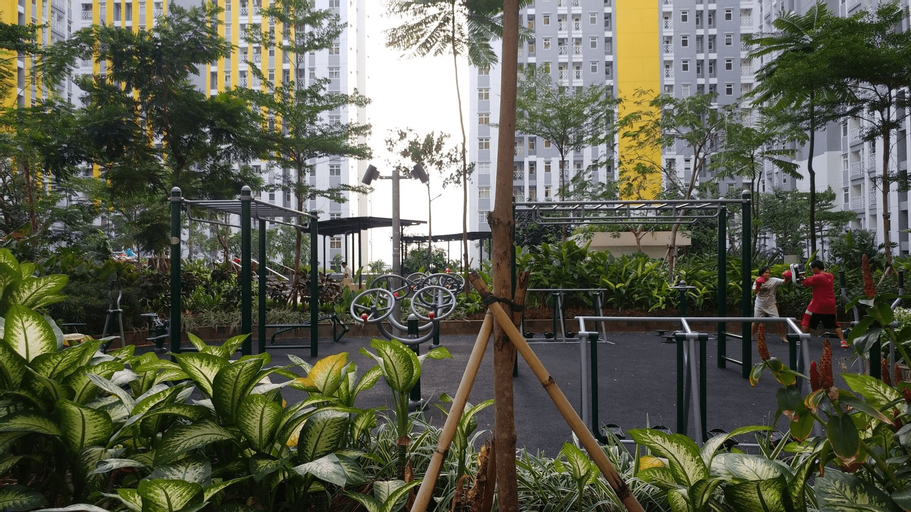 Best Price 2BR Apartment @ Springlake Summarecon By Travelio, Bekasi