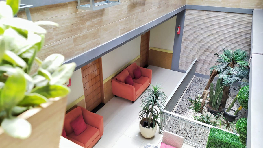 Others 5, Accordia Dago, Bandung