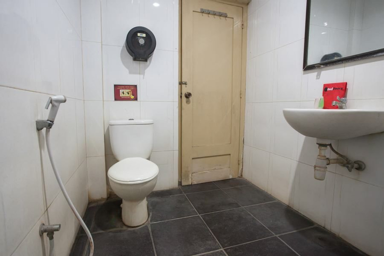 RedDoorz @ Urip Sumoharjo, Surabaya