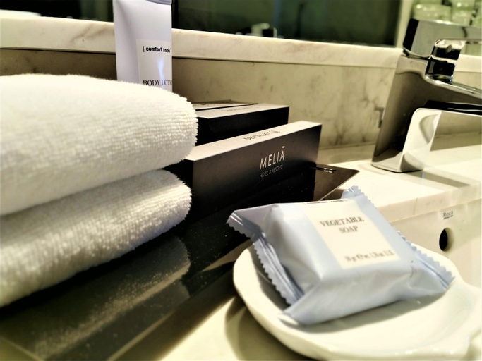 Melia Kuala Lumpur - Bedroom