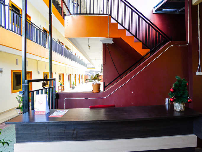 OYO 1720 A2b Residence, Manado