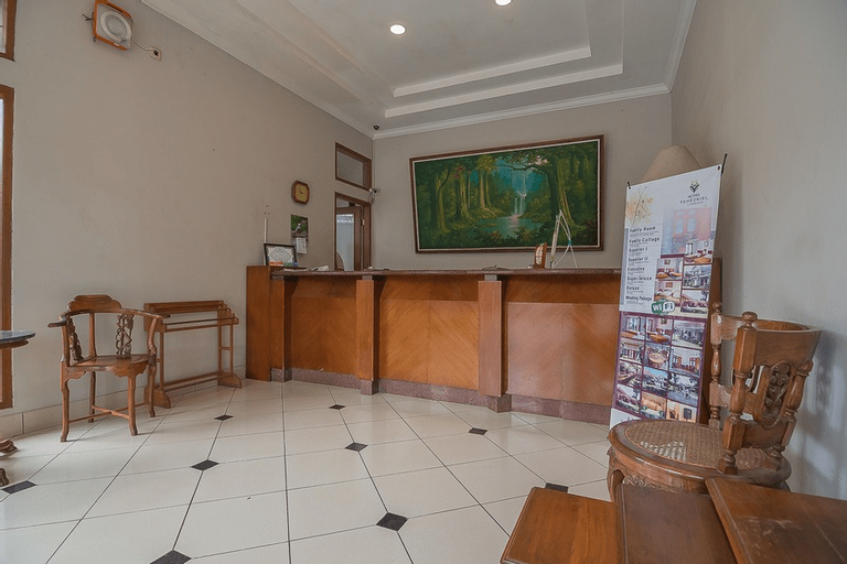 Public Area 2, Yehezkiel Hotel Lembang Mitra RedDoorz, Bandung