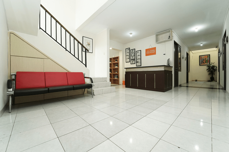 KoolKost near Universitas Prasetiya Mulya, Tangerang Selatan