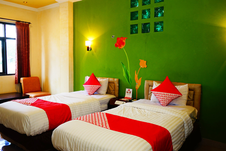 OYO 515 Oasis Hotel, East Belitung