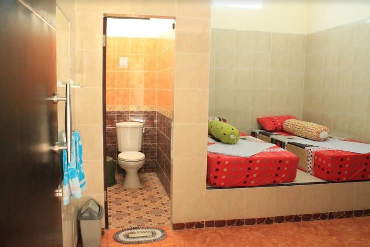 Bathroom 5, Tristar Hotel Madiun, Madiun