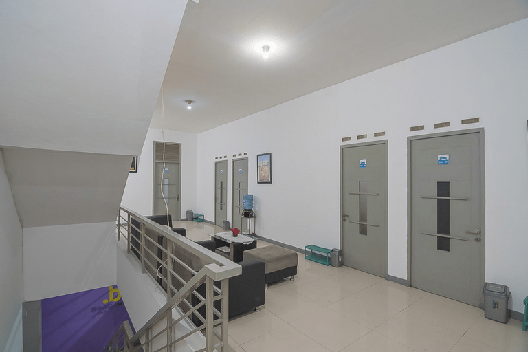 RedDoorz Hostel near Braga Citywalk, Bandung