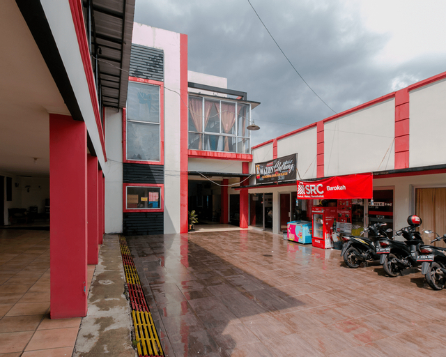 Exterior & Views 2, OYO 1866 Amazon Homestay Syariah, Sukabumi