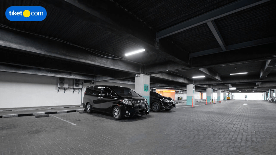 TS Suites Surabaya, Surabaya