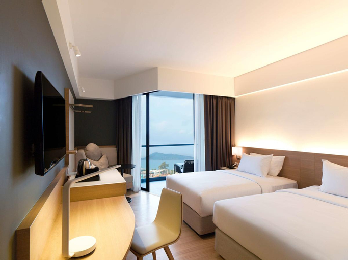 Bedroom 3, Andaman Beach Hotel Phuket - Handwritten Collection, Pulau Phuket