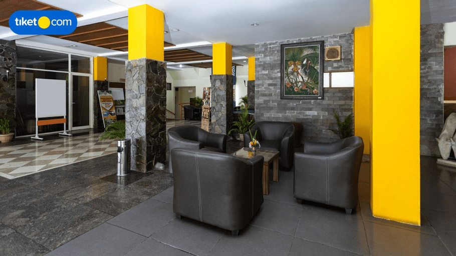 Public Area 10