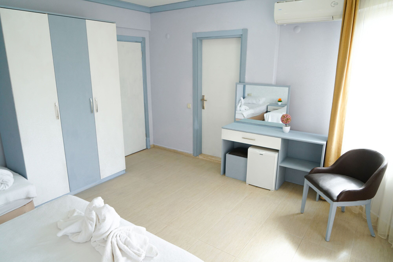 Bedroom 3, Aloria Garden Hotel, Erdek