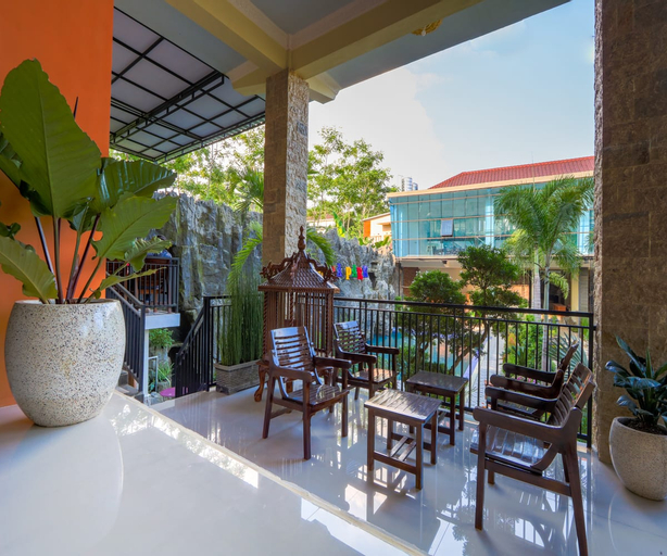 Grand Valonia, Jember