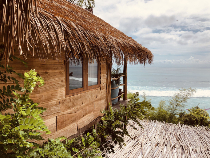 The Korowai Bali - Exterior & Views