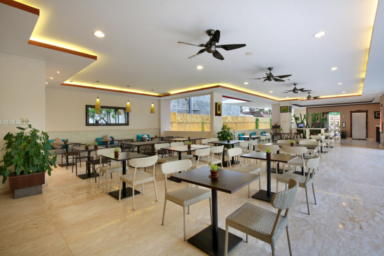 Food & Drinks 2, Hotel Terrace at Kuta, Badung